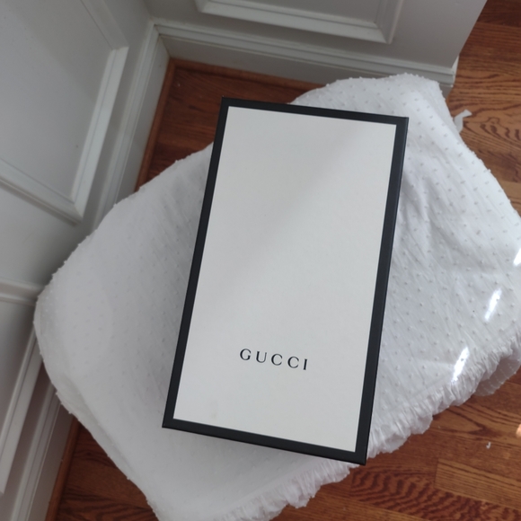 Authentic Gucci Shoebox Empty - Picture 1 of 8